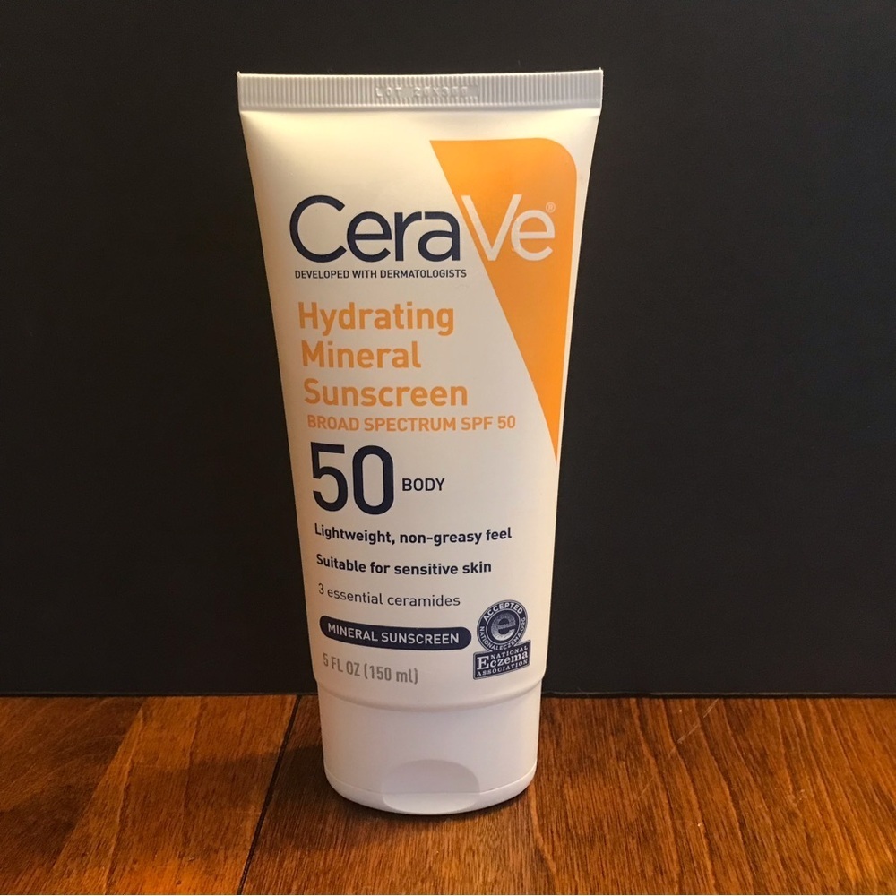 CeraVe Hydrating Mineral Sunscreen - White and Orange. SPF 50.